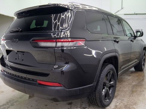 Used 2022 Jeep Grand Cherokee L Laredo image 7