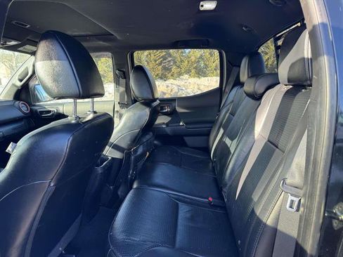 Used 2020 Toyota Tacoma TRD Off-Road image 7
