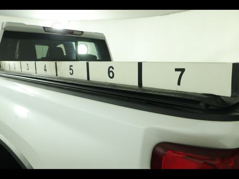 Used 2022 Chevrolet Silverado 2500 High Country w/ Z71 Off-Road Package image 17