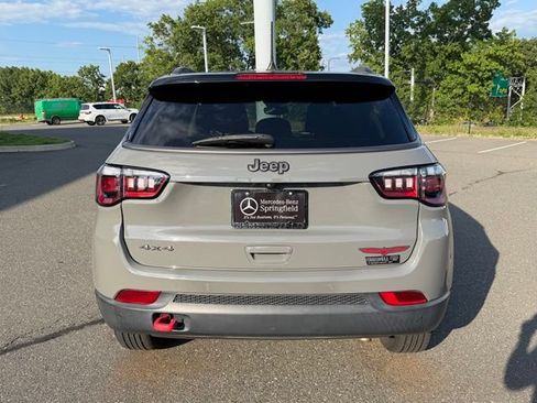 Used 2022 Jeep Compass Trailhawk AWD/4WD image 6