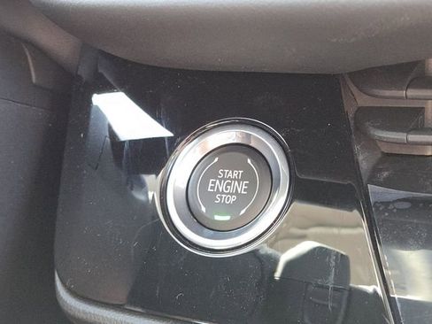 New 2026 Buick Envision Avenir image 17