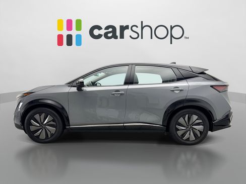 Used 2024 Nissan Ariya AWD image 2