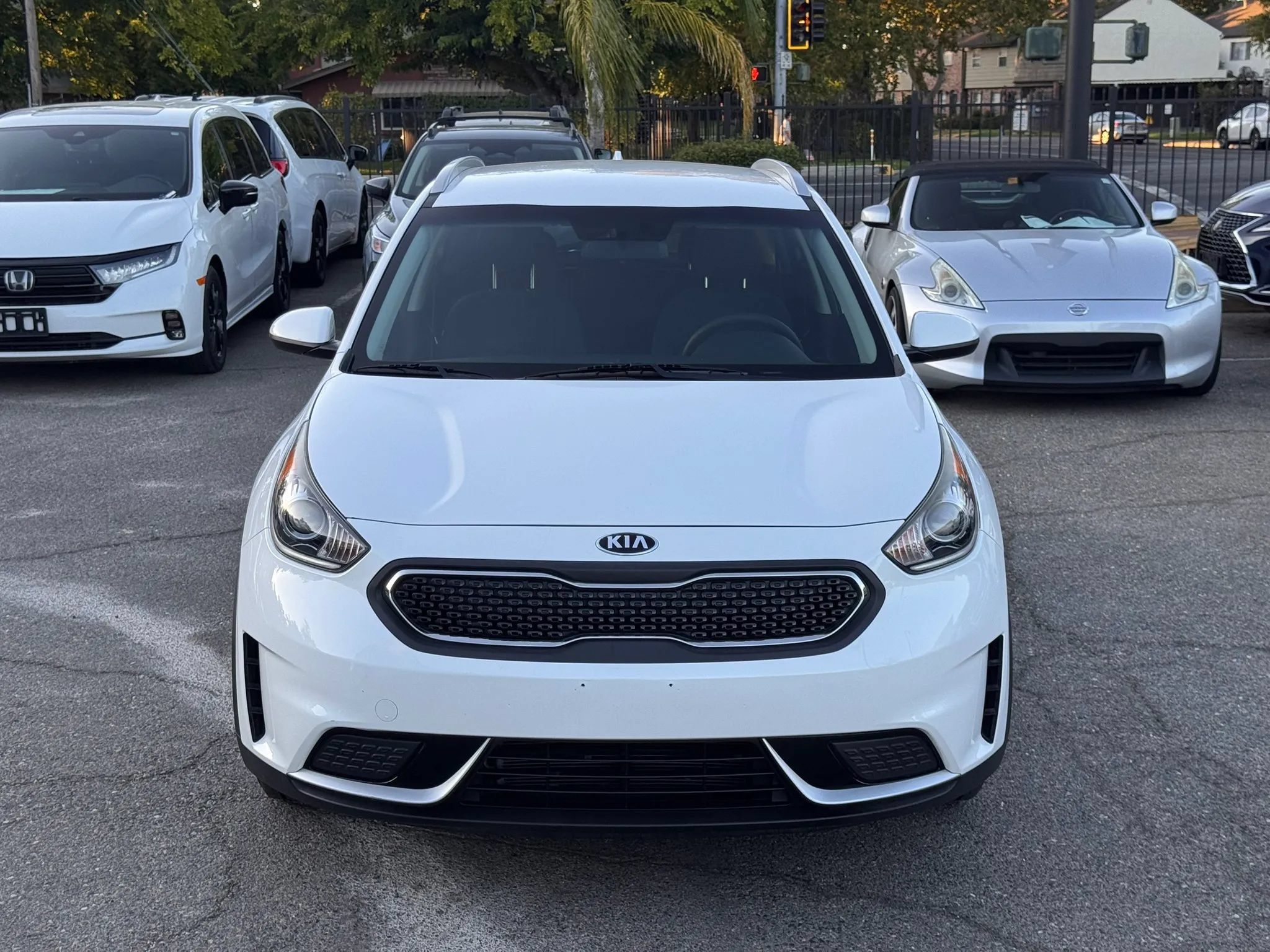 Used 2018 Kia Niro LX FWD image 9