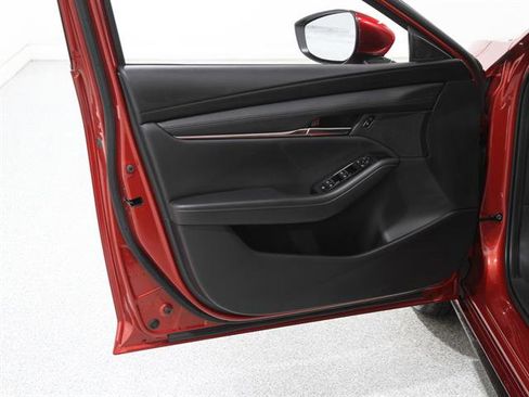 Used 2025 MAZDA MAZDA3 s image 6