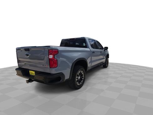 Used 2025 Chevrolet Silverado 1500 ZR2 w/ Technology Package AWD/4WD image 8