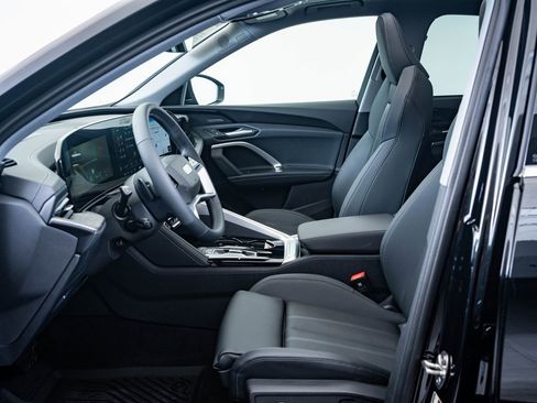 New 2025 Audi Q5 Premium Plus image 4