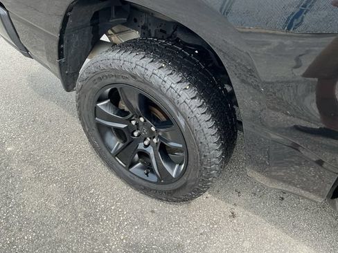Used 2021 RAM 1500 Big Horn AWD/4WD image 18