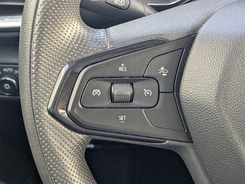 Used 2021 Chevrolet TrailBlazer LT w/ Convenience Package image 25