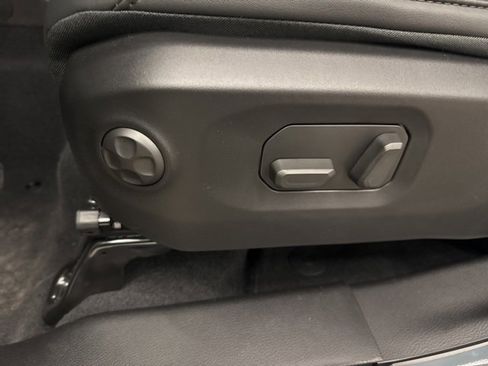 New 2025 Jeep Gladiator Rubicon w/ Convenience Group image 17