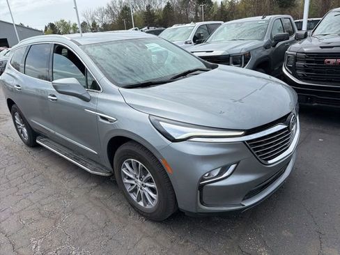 Used 2024 Buick Enclave Essence w/ LPO, Floor Liner Package FWD image 6