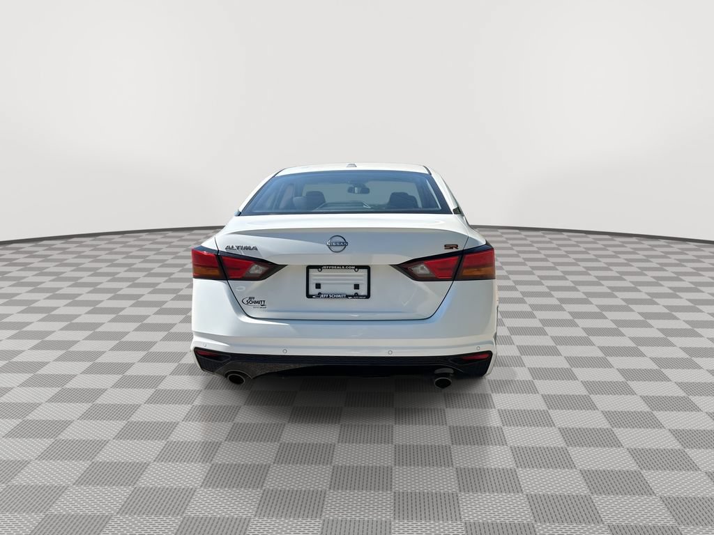 Certified 2025 Nissan Altima 2.5 SR FWD image 11