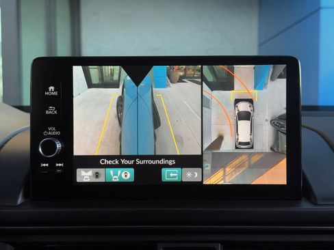 Certified 2025 Honda Pilot TrailSport image 44