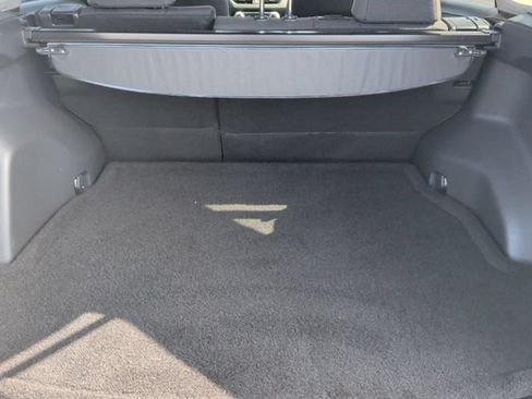 Used 2025 Toyota RAV4 LE AWD/4WD image 32