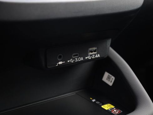 Certified 2026 Subaru Forester Premium w/ Base/Premium Package AWD/4WD image 15