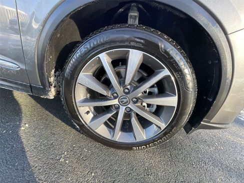 Certified 2025 Acura MDX w/Technology Package image 10