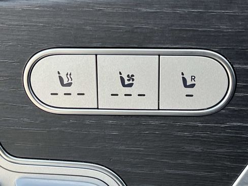 Used 2025 Mercedes-Benz GLE 350 4MATIC image 20