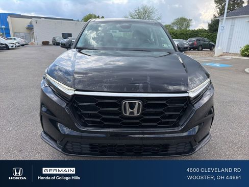 Used 2024 Honda CR-V LX image 2