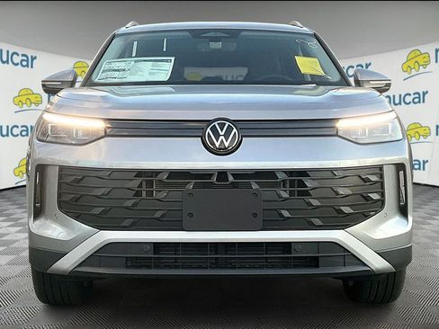 New 2026 Volkswagen Tiguan SE AWD/4WD image 3