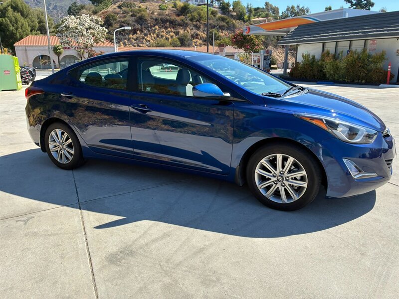 Used 2016 Hyundai Elantra SE w/ Option Group 02 FWD image 7