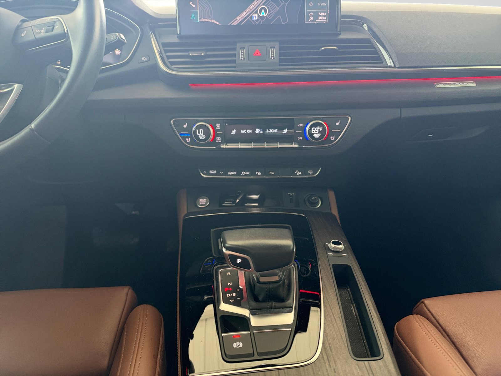 Used 2023 Audi Q5 2.0T Prestige w/ Prestige Package AWD/4WD image 12