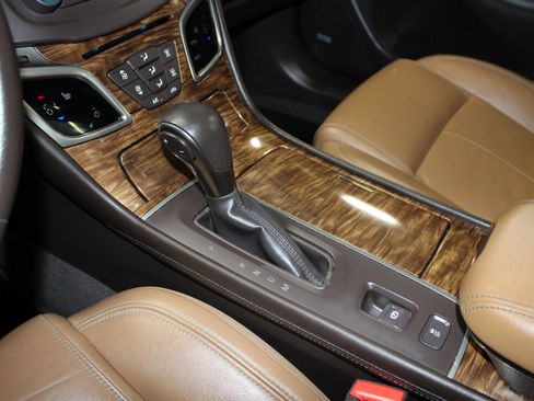 Used 2014 Buick LaCrosse Leather AWD/4WD image 19