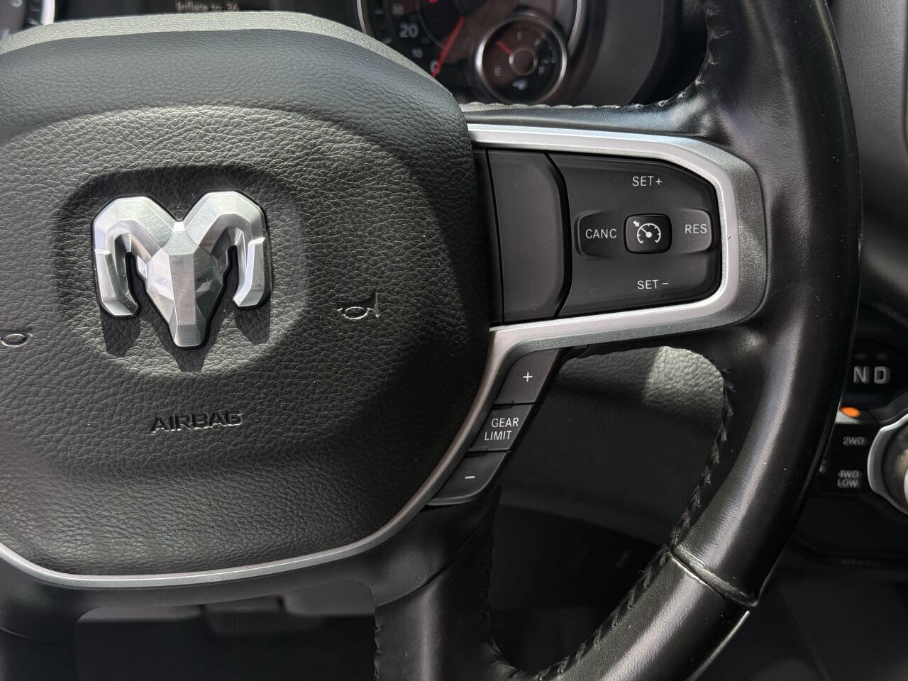 Used 2020 RAM 1500 Big Horn AWD/4WD image 18
