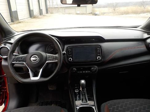 Used 2024 Nissan Kicks SR image 13