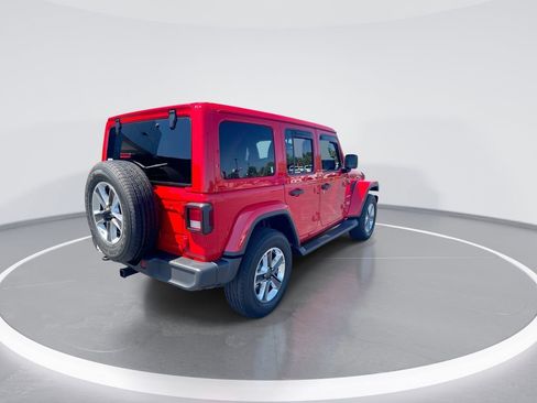 Used 2021 Jeep Wrangler Unlimited Sahara AWD/4WD image 8