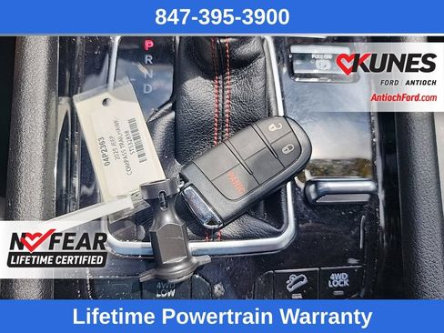 Used 2025 Jeep Compass Trailhawk AWD/4WD image 14