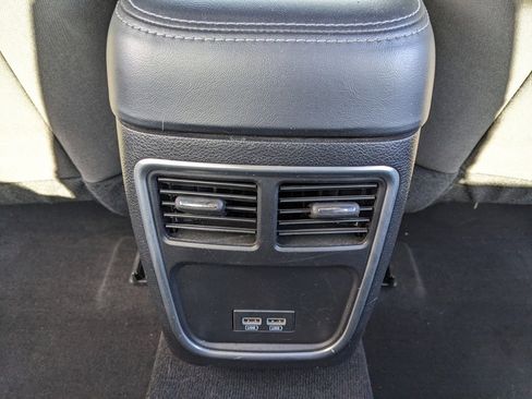 Used 2023 Dodge Charger SXT image 36