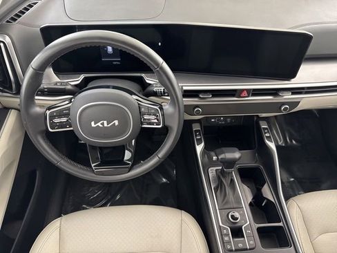 Certified 2025 Kia Sorento S AWD/4WD image 24