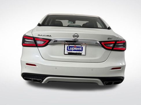 Used 2023 Nissan Maxima SV w/ Floor Mat Group FWD image 5