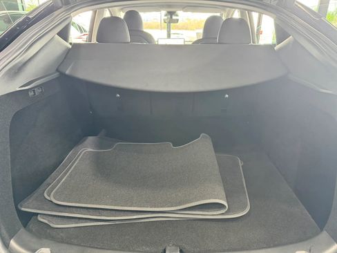 Used 2023 Tesla Model Y Long Range image 21