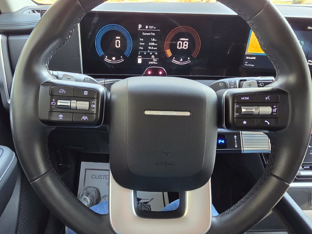 Used 2025 Hyundai Santa Fe SEL FWD image 33