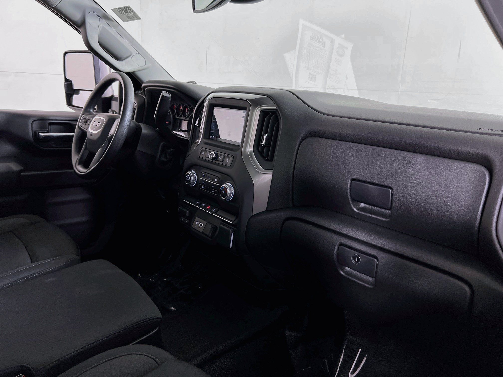 Used 2025 GMC Sierra 2500 Pro w/ Convenience Package AWD/4WD image 24