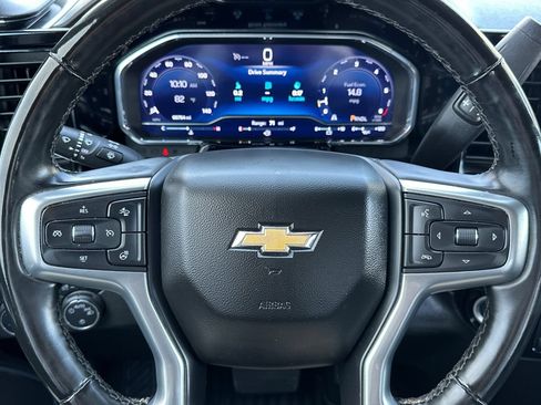 Used 2025 Chevrolet Silverado 1500 LT RWD image 30