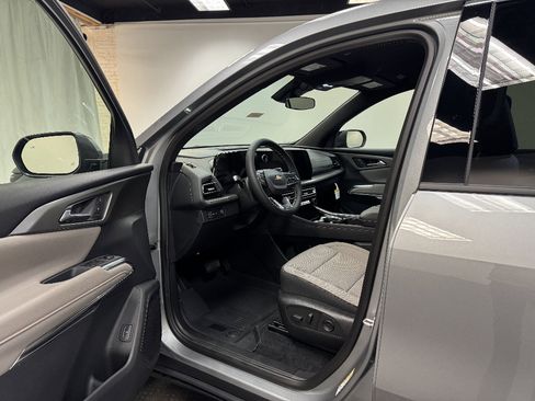 New 2026 Chevrolet Traverse LT w/ LPO, Floor Liner Package image 22