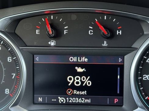 Used 2020 Chevrolet Traverse RS w/ LPO, Floor Liner Package image 15