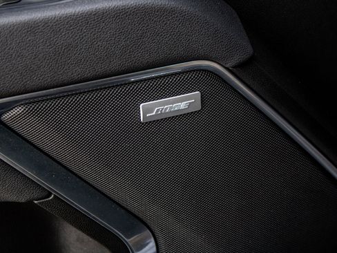 Used 2025 GMC Sierra 1500 SLT w/ SLT Premium Package image 23