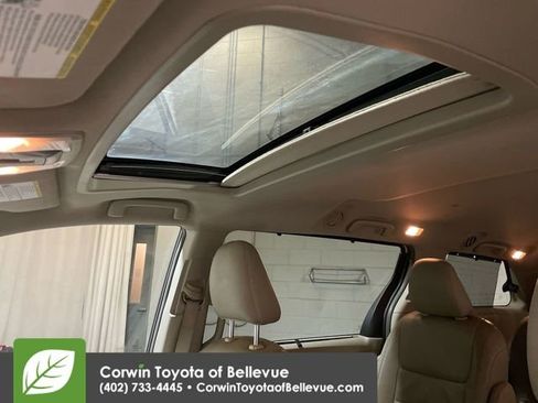 Used 2015 Toyota Sienna XLE image 23