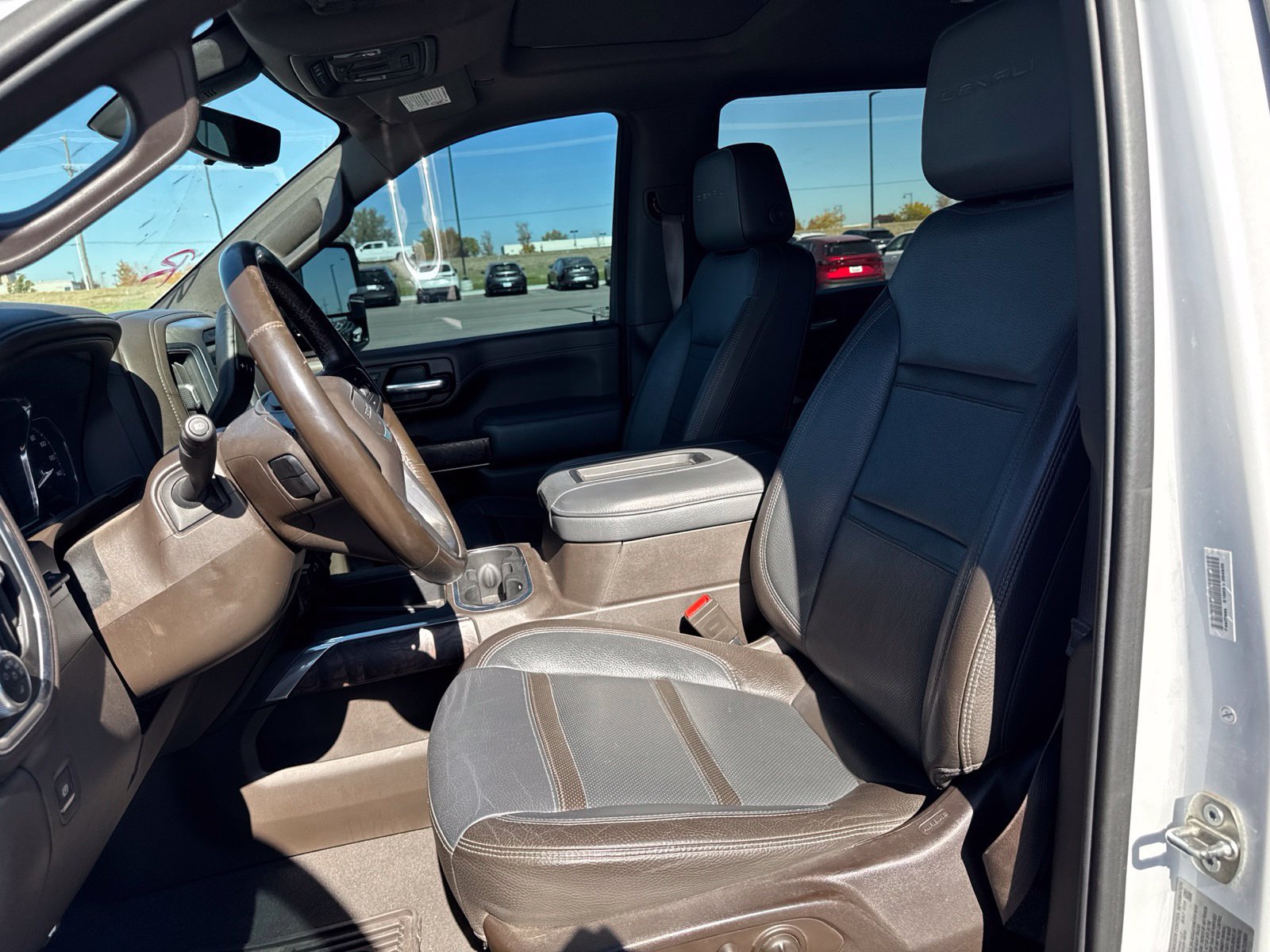 Used 2020 GMC Sierra 2500 Denali w/ Denali Ultimate Package AWD/4WD image 9