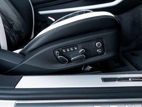 Used 2024 Bentley Continental GT Speed image 35