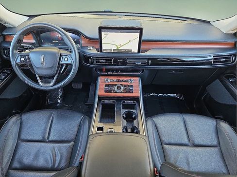 Used 2024 Lincoln Aviator Reserve image 17