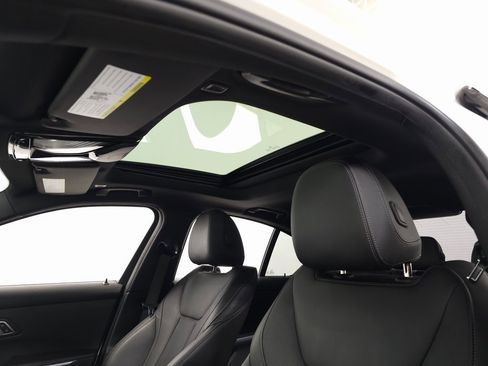 Used 2022 BMW M340i xDrive w/ Premium Package image 17