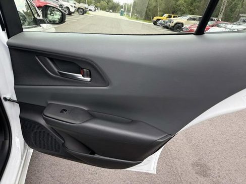 Certified 2026 Toyota Prius XLE FWD image 19