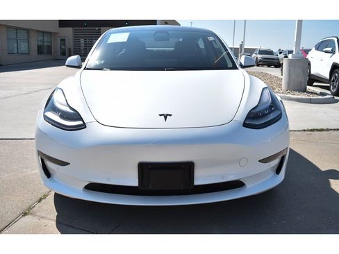 Used 2018 Tesla Model 3 Long Range image 8