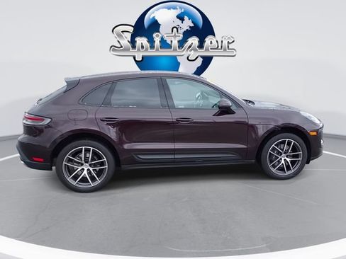 Used 2023 Porsche Macan AWD/4WD image 10