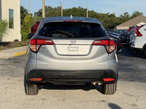 Used 2018 Honda HR-V EX image 6