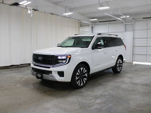 New 2026 Ford Expedition Platinum AWD/4WD image 3