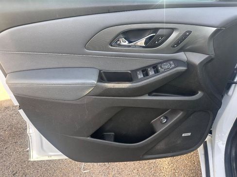 Used 2019 Chevrolet Traverse Premier w/ Driver Confidence II Package FWD image 16